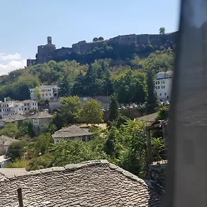  Pensión Lori's Traditional House Albania