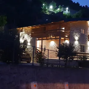  Hotel Grandpa's House Albania